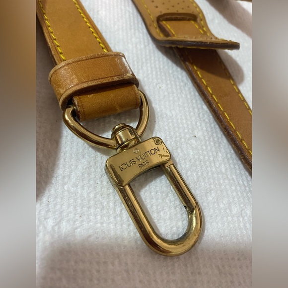 Louis Vuitton Vachetta Adjustable Keepall Bandoulière leather Strap - Picture 3 of 9